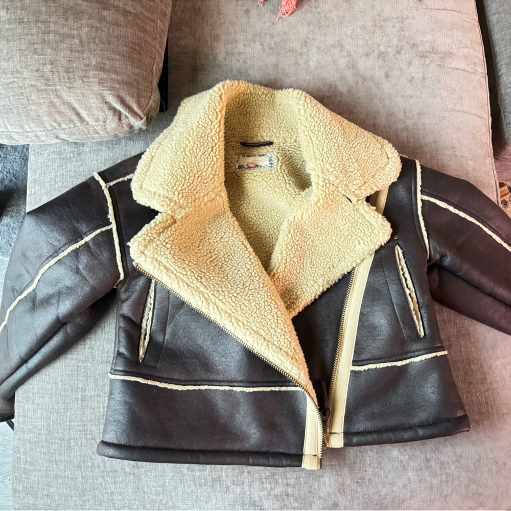 Pilcro Faux Leather Jacket. SIZE XXS. Worn less than 5 times!